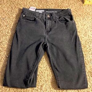D from Levi’s black high rise skinny black jeans